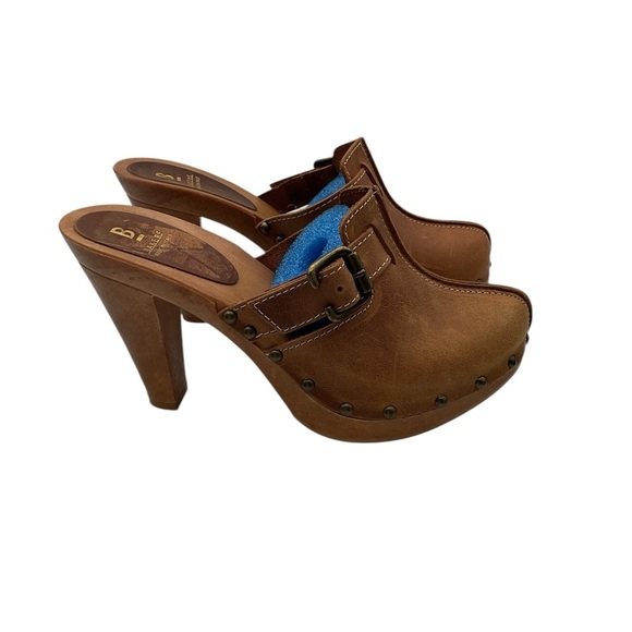 Bakers Brown Leather Clogs with Buckle size 7 - Picture 2 of 9